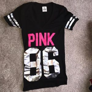 Black Pink V-neck T-shirt